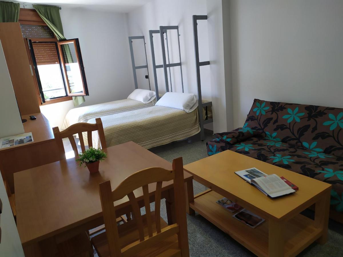 Hotel Albanta Ла-Лантехуэла Экстерьер фото