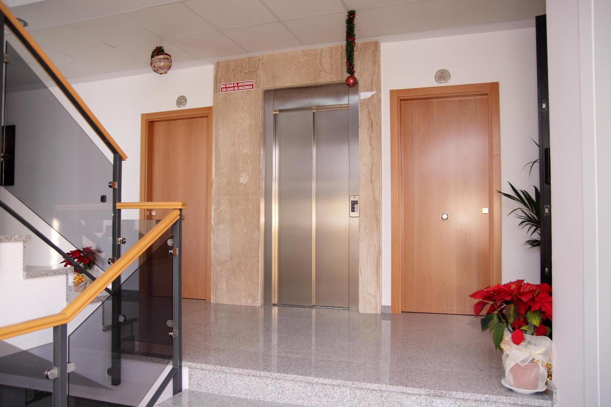 Hotel Albanta Ла-Лантехуэла Экстерьер фото