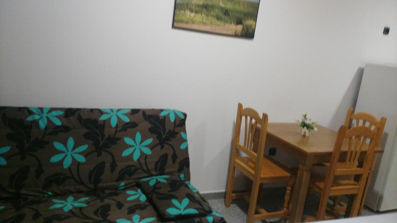 Hotel Albanta Ла-Лантехуэла Экстерьер фото